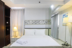 Azalea Suites Cikarang Studio Apartment with Bathtub By Travelio